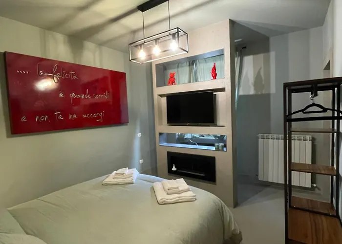 La Torretta Di Eggi Affittacamere *